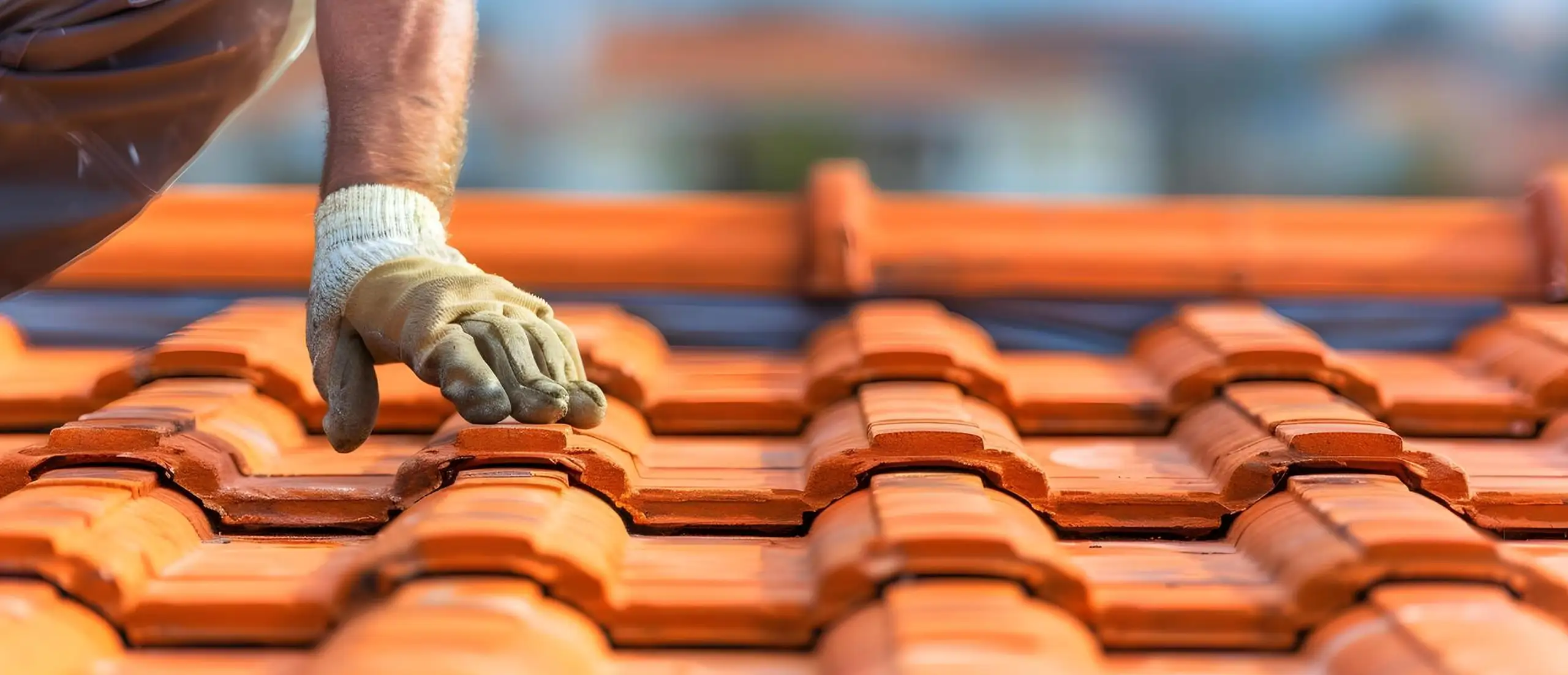 Pose de couverture en tuiles : Rénover votre toiture